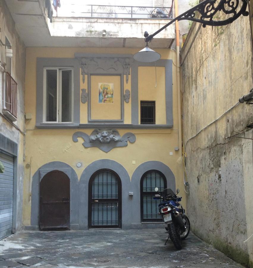 La Guglia Apartment Наполи Екстериор снимка