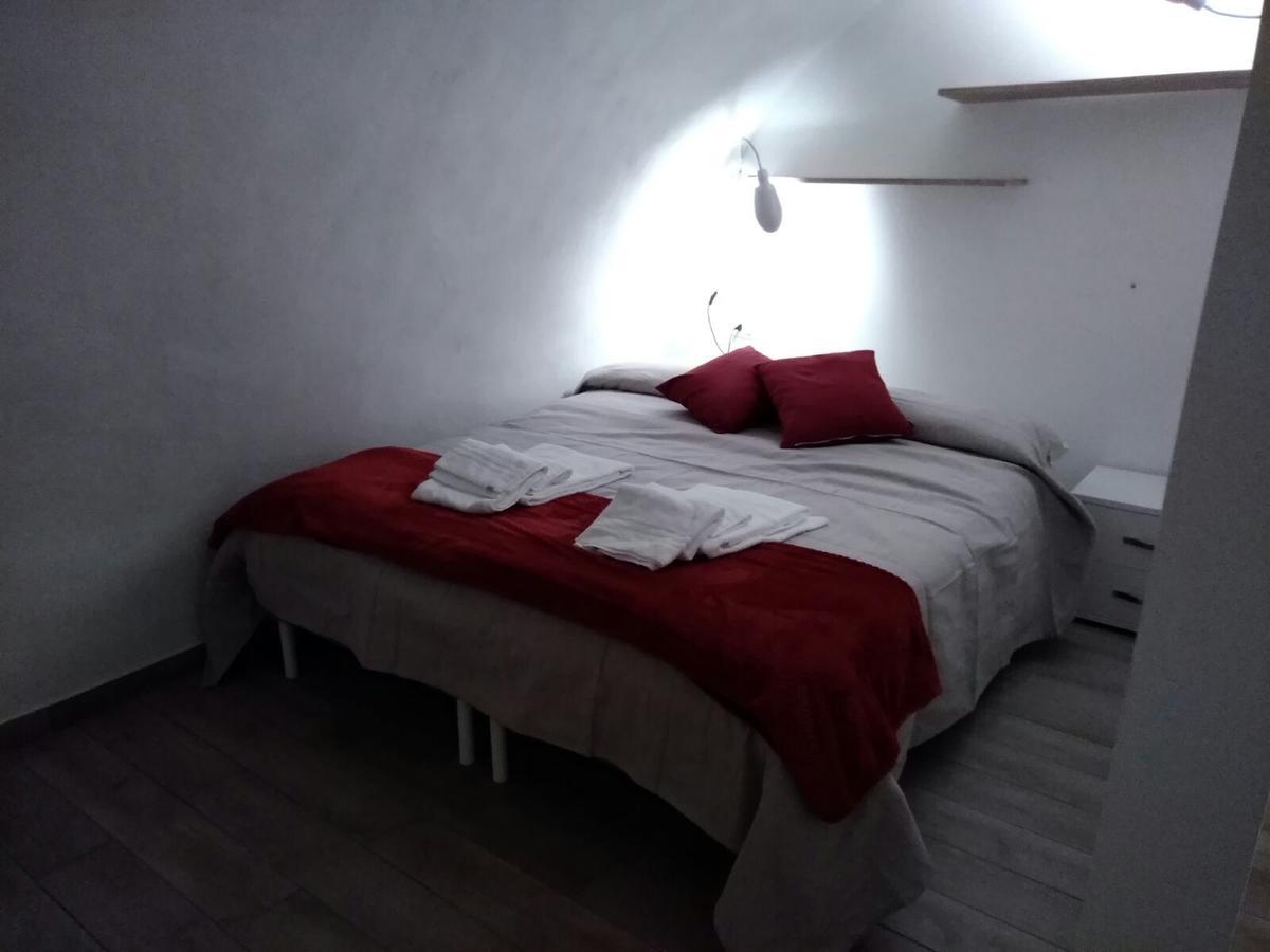 La Guglia Apartment Наполи Екстериор снимка